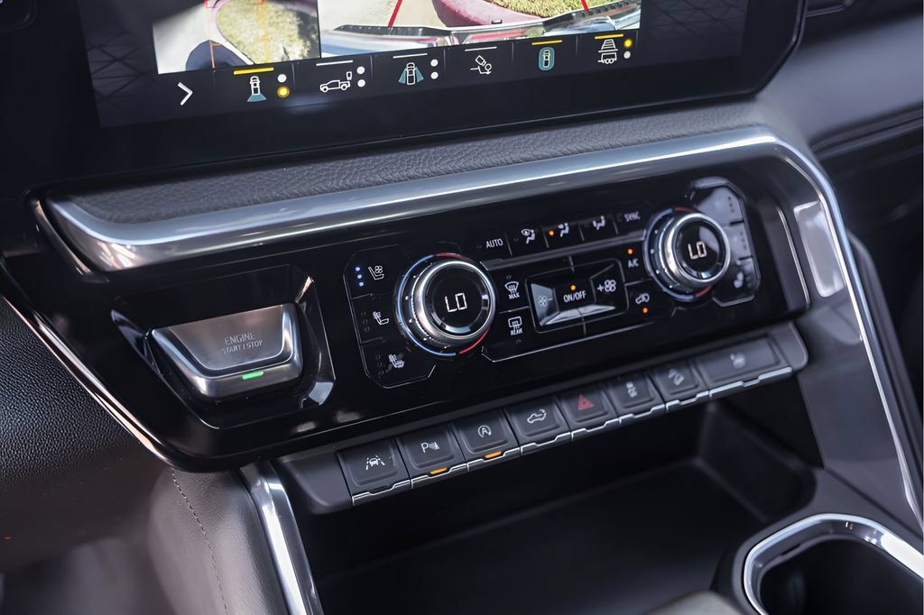 Used 2022 GMC Sierra 1500 Denali AWD/4WD image 21