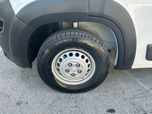 Used 2023 RAM ProMaster 2500 image 24