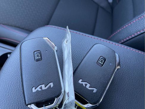 Used 2024 Kia Soul GT-Line FWD image 32