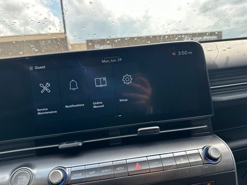 Used 2025 Hyundai Kona SEL AWD/4WD image 43