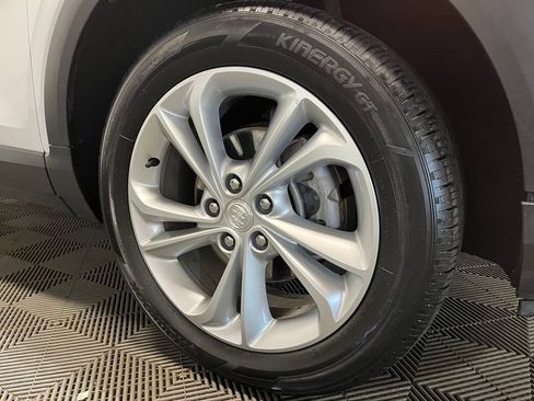 Used 2020 Buick Encore GX Preferred w/ Cold Weather Comfort Package AWD/4WD image 3