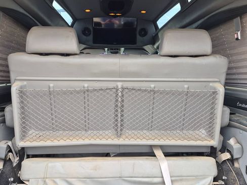 Used 2018 GMC Savana 2500 w/ Enhanced Convenience Package RWD image 11