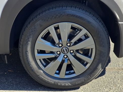 New 2025 Nissan Pathfinder SV image 33