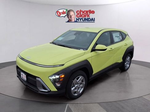 New 2026 Hyundai Kona SE FWD image 1