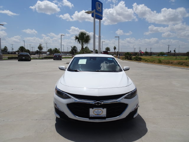 Used 2024 Chevrolet Malibu RS w/ LPO, Floor Liner Package FWD image 2