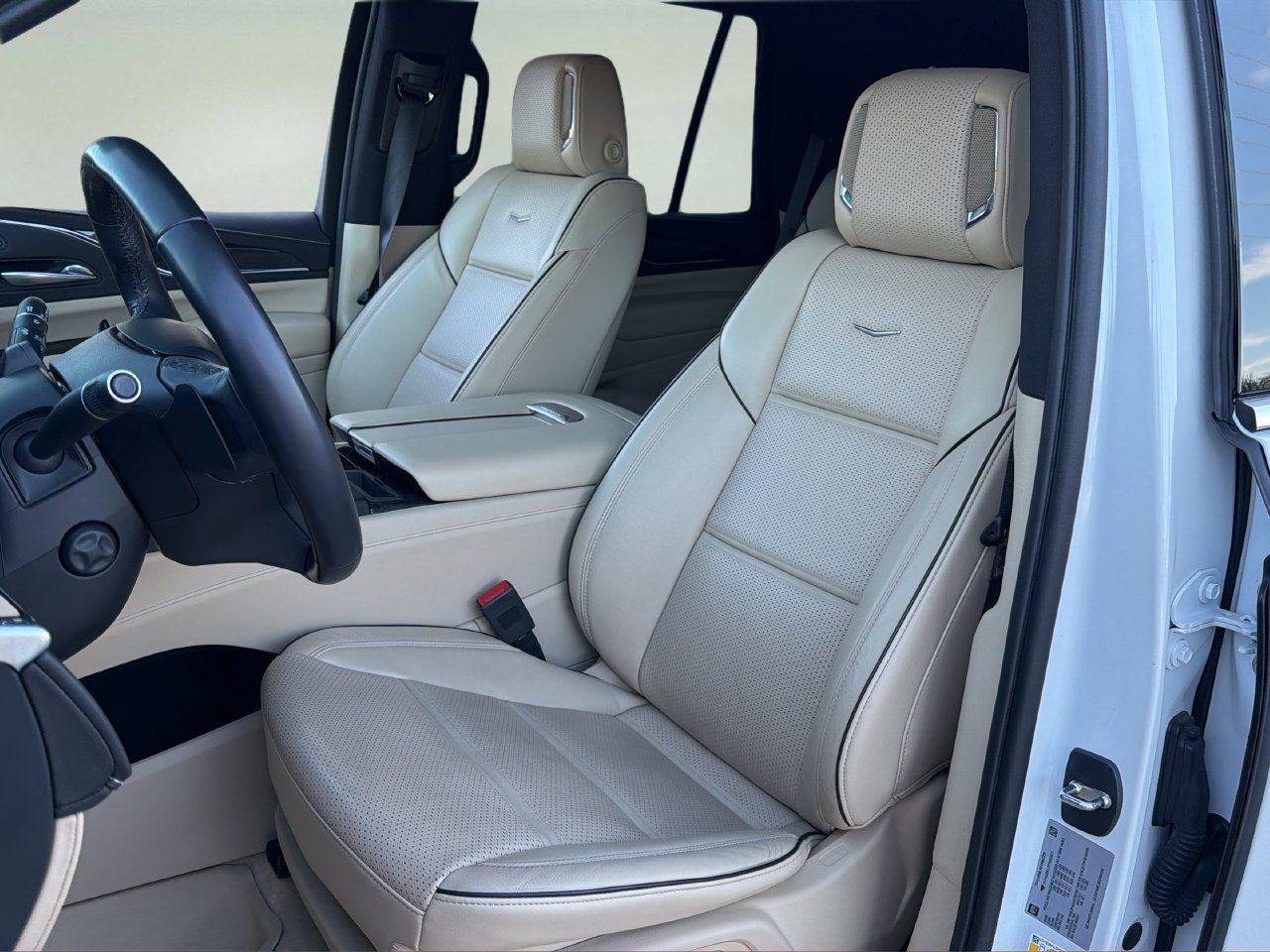 Certified 2023 Cadillac Escalade Premium Luxury RWD image 11