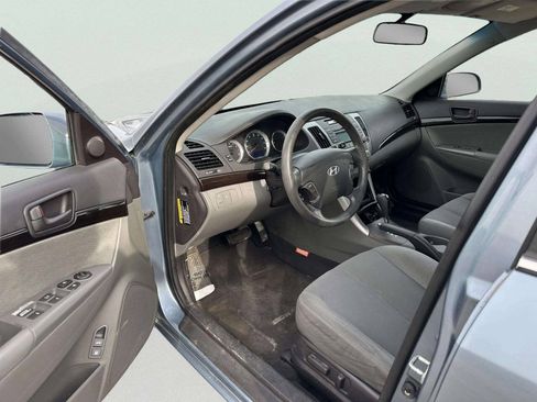 Used 2009 Hyundai Sonata GLS w/ Popular Equipment Pkg 2 FWD image 12
