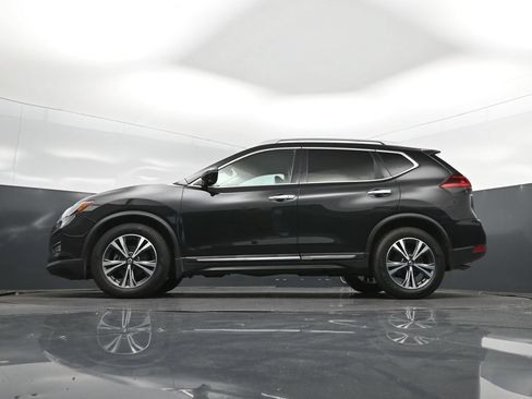 Used 2018 Nissan Rogue SL FWD image 39