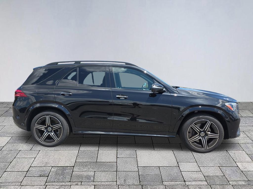 Certified 2025 Mercedes-Benz GLE 450 4MATIC image 8