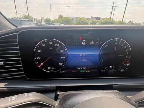 Used 2024 Mercedes-Benz GLE 450e 4MATIC image 12