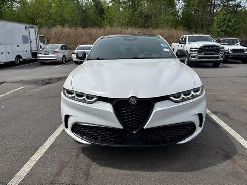 Used 2024 Alfa Romeo Tonale Veloce AWD/4WD image 2