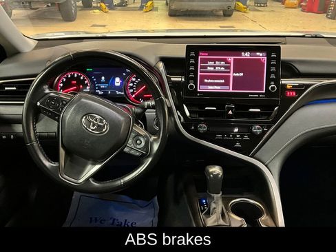 Used 2024 Toyota Camry XSE image 8