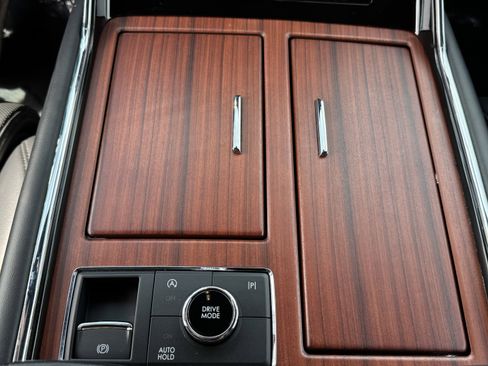 Used 2024 Lincoln Navigator L 4WD image 33