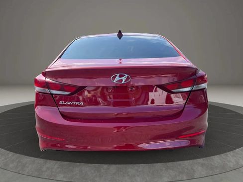 Used 2017 Hyundai Elantra SE FWD image 6