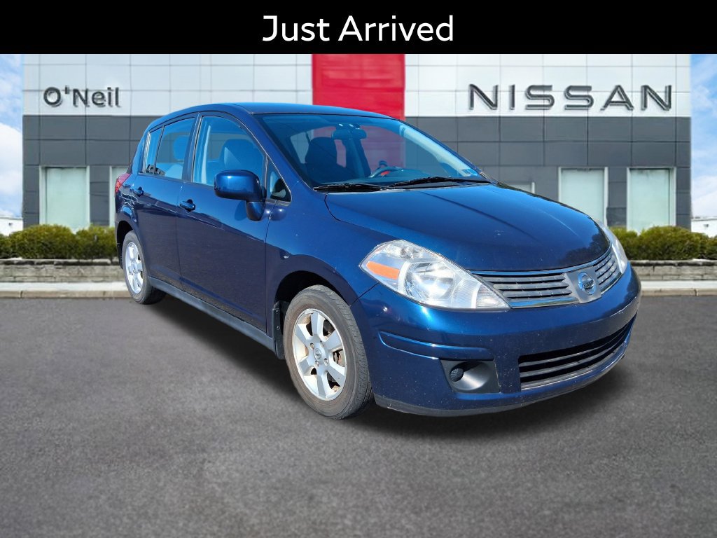 Used 2008 Nissan Versa Hatchback w/ ABS Pkg FWD image 1