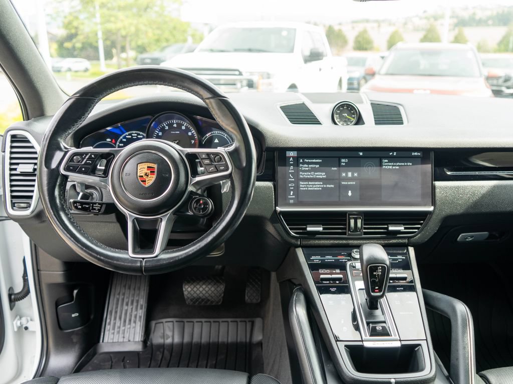 Used 2019 Porsche Cayenne E-Hybrid AWD/4WD image 16