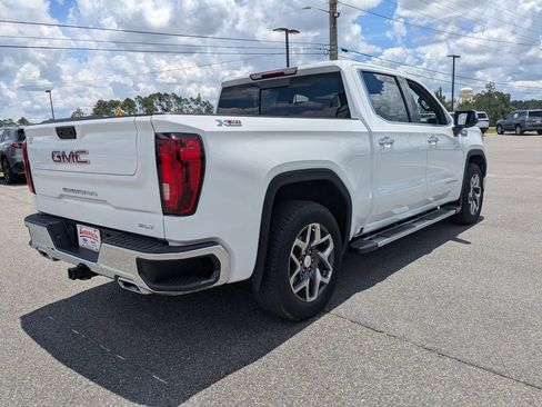 Used 2023 GMC Sierra 1500 SLT w/ SLT Premium Package AWD/4WD image 4