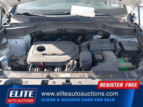 Used 2017 Hyundai Santa Fe Sport image 19