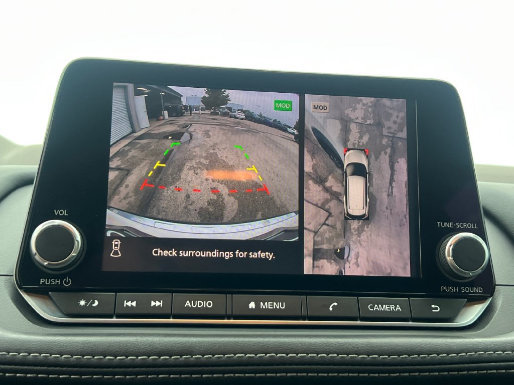 Used 2021 Nissan Rogue SV FWD image 9