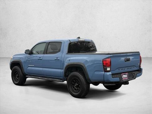 Used 2019 Toyota Tacoma TRD Off-Road image 7
