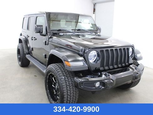 Used 2021 Jeep Wrangler Unlimited Sahara image 5