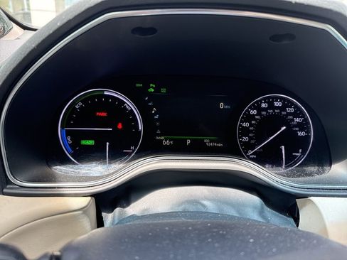 Used 2019 Toyota Avalon Limited w/ Advanced Safety Package FWD image 6