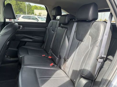 Certified 2024 Kia Sorento S image 22