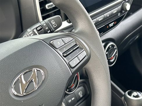 New 2026 Hyundai Venue SE image 23