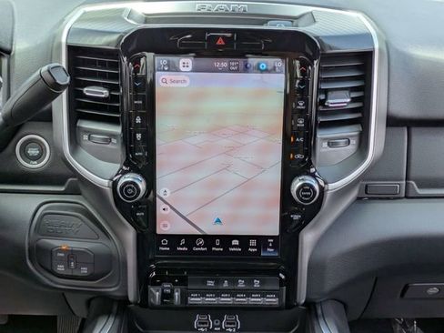 New 2026 RAM 2500 Big Horn AWD/4WD image 17