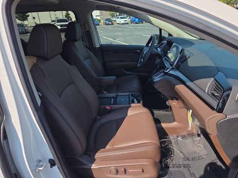 Used 2026 Honda Odyssey Touring image 28