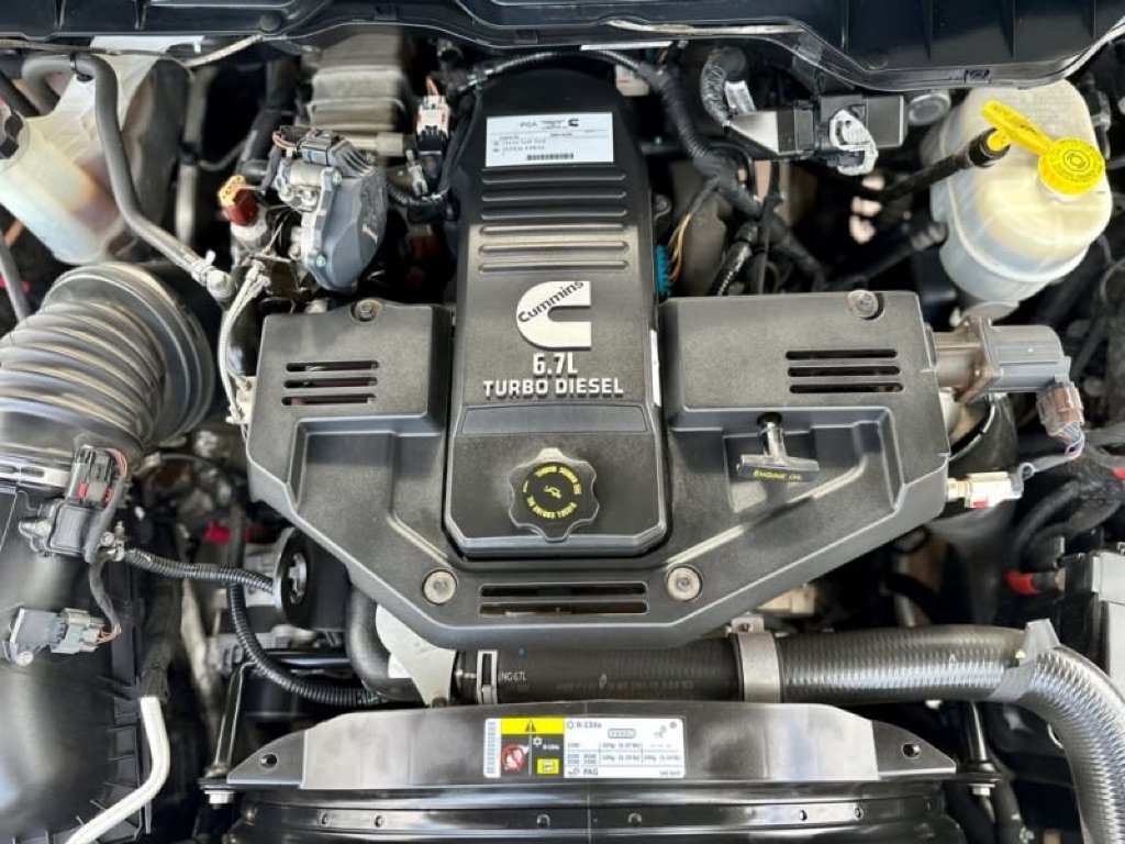 Used 2018 RAM 3500 Laramie w/ Sport Appearance Group AWD/4WD image 19