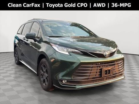 Certified 2025 Toyota Sienna XLE Woodland Edition AWD/4WD image 1