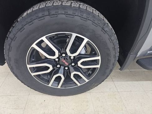 New 2026 GMC Sierra 1500 AT4 w/ AT4 Premium Package image 23
