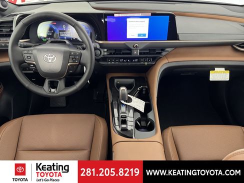 New 2026 Toyota Crown Signia image 7