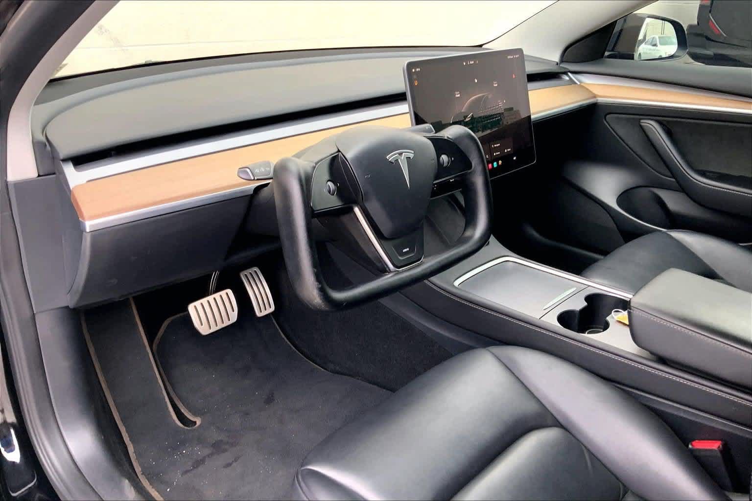 Used 2023 Tesla Model 3 Performance AWD/4WD image 2