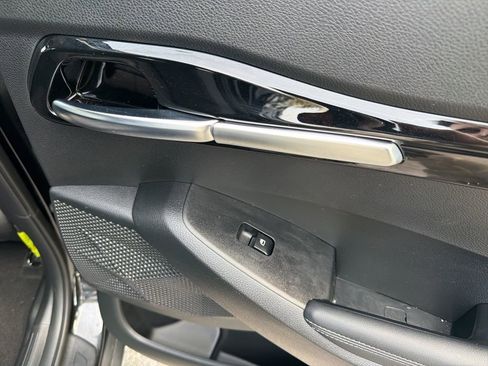 Certified 2025 Kia Seltos S image 27