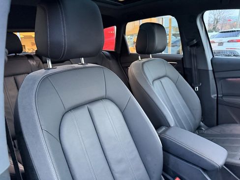 Used 2023 Audi Q4 e-tron Premium Plus w/ Premium Plus image 20