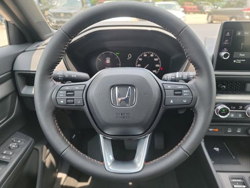 Used 2026 Honda CR-V Sport image 9