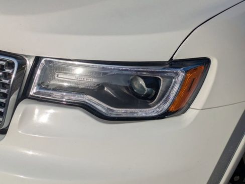 Used 2020 Jeep Grand Cherokee Overland image 7