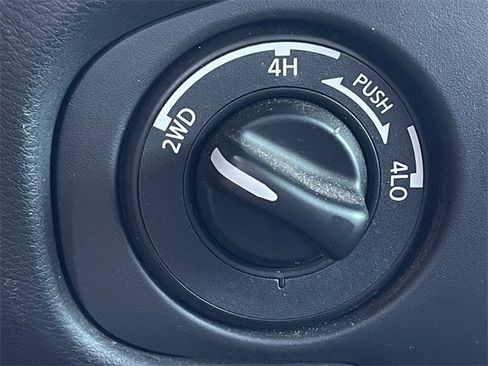 Used 2023 Nissan Frontier PRO-4X w/ Pro-4X Premium Package image 20