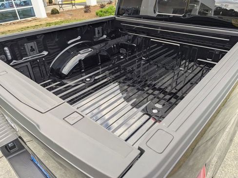 Used 2024 Ford F150 King Ranch w/ FX4 Off-Road Package image 11