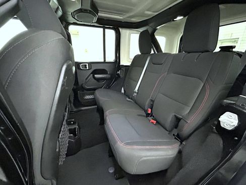 Used 2021 Jeep Wrangler Unlimited Rubicon AWD/4WD image 19