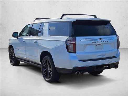 Used 2021 Chevrolet Suburban High Country w/ Premium Package AWD/4WD image 3