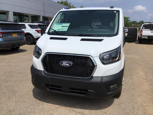 New 2026 Ford Transit 250 Low Roof AWD w/ Exterior Upgrade Package image 5
