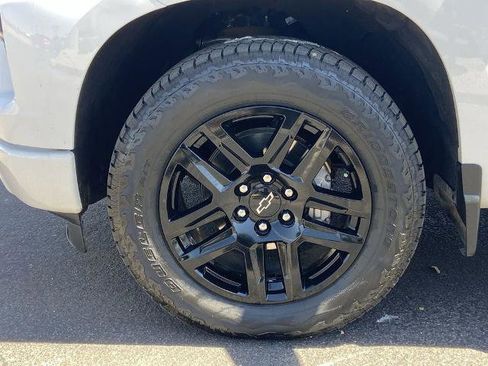 Used 2024 Chevrolet Silverado 1500 Custom w/ Turbomax Blackout Package RWD image 27