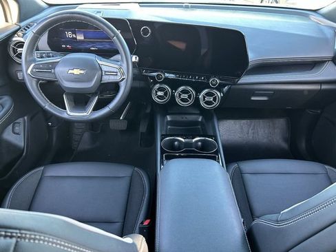 Used 2024 Chevrolet Blazer EV LT AWD/4WD image 16
