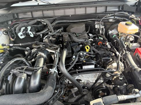 Used 2024 Ford Bronco Black Diamond AWD/4WD image 50