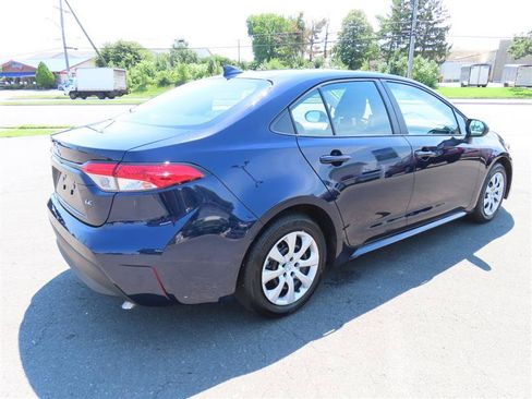 Used 2026 Toyota Corolla LE FWD image 16