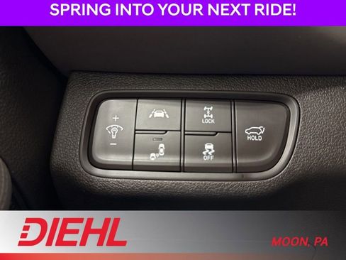 Used 2020 Hyundai Santa Fe SEL w/ Convenience Package image 26