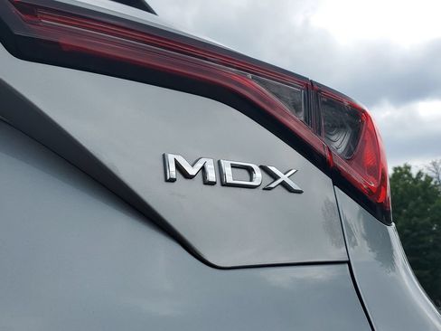 Certified 2026 Acura MDX FWD w/ Technology Package image 8